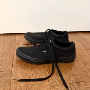 Vans sneakers lace up skater shoes all black boys size 6 low top